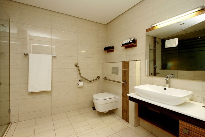 Room 52 of 113