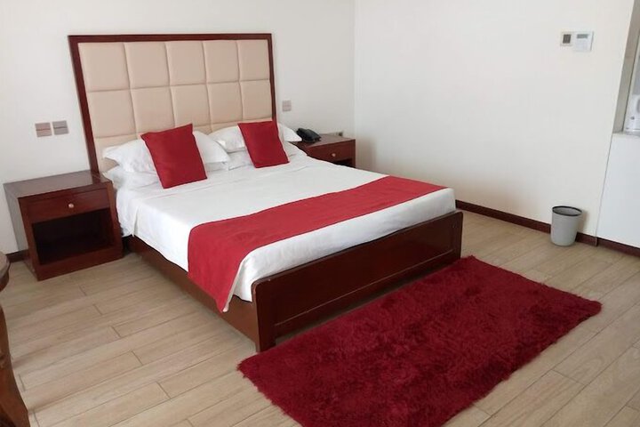 Room 4 of 42