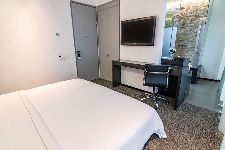 Room 22 of 84