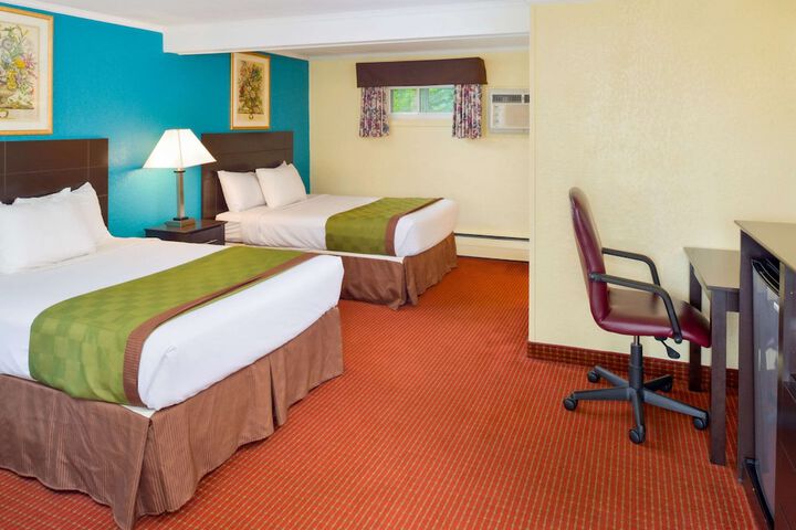 Room 44 of 101