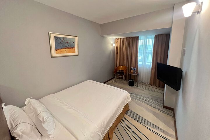 Room 21 of 70