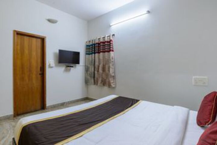Room 7 of 31