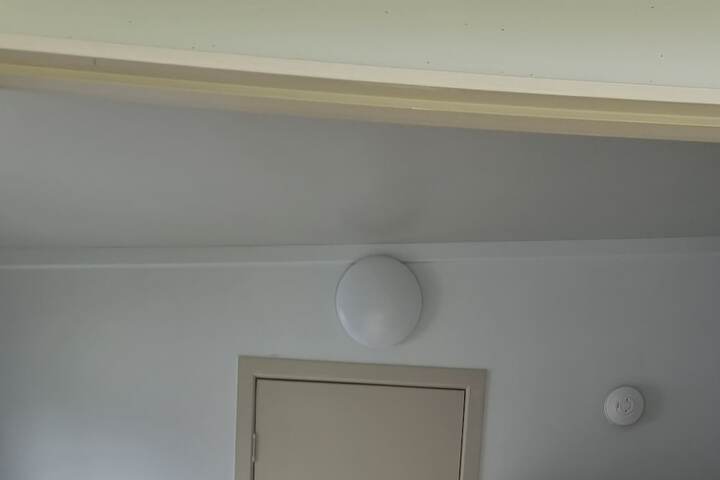 Room 10 of 42