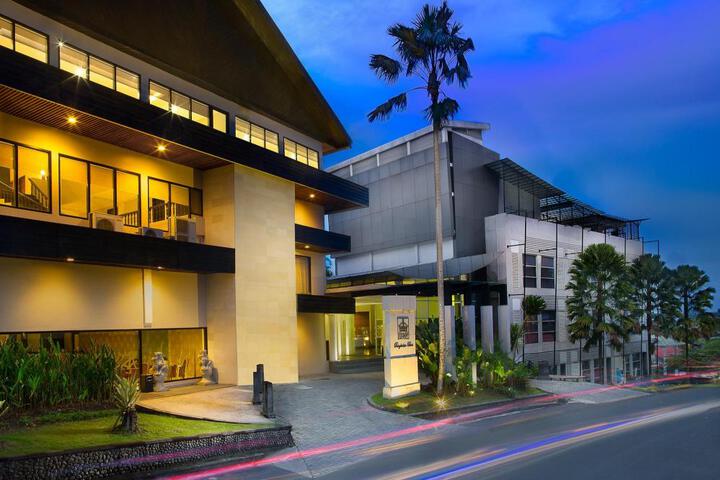 Image of Grand Kecubung Hotel