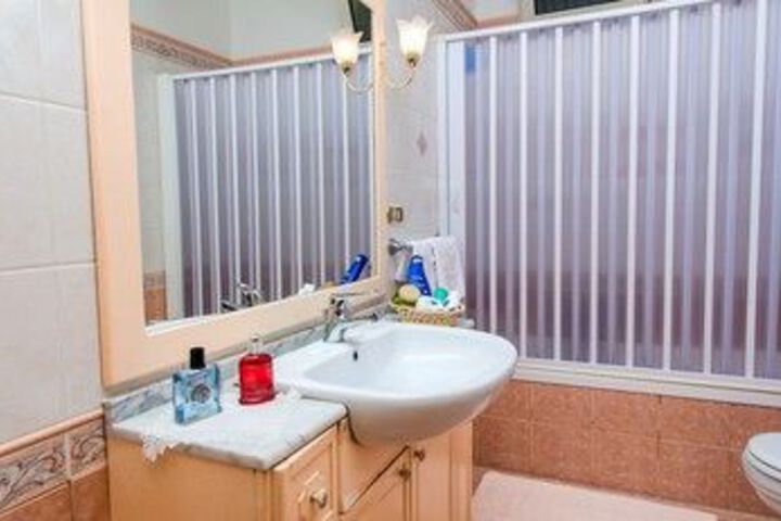 Room 3 of 25