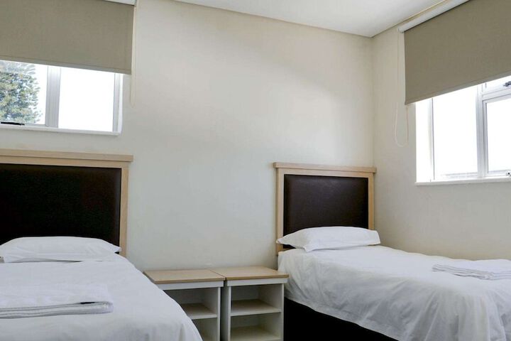 Room 22 of 203