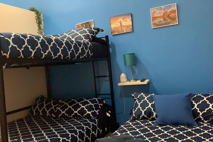 Room 137 of 214