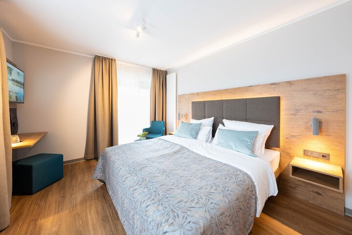 Room 3 of 51