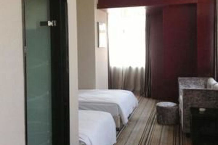 Room 30 of 52