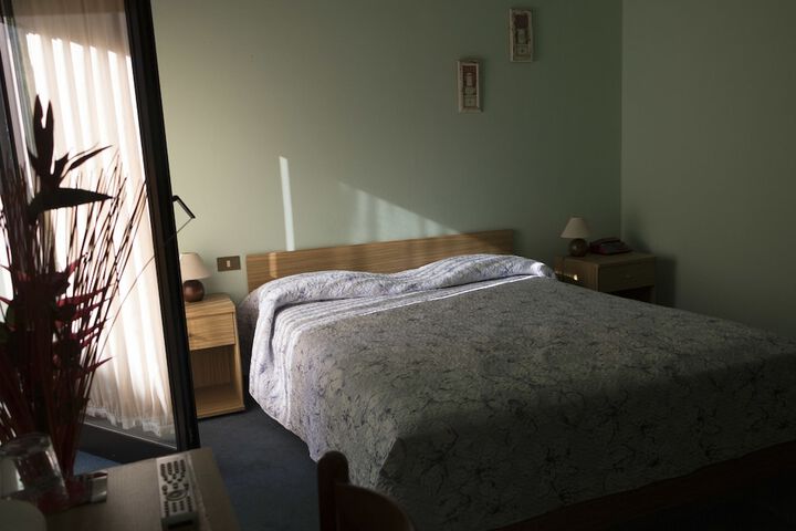 Room 23 of 36