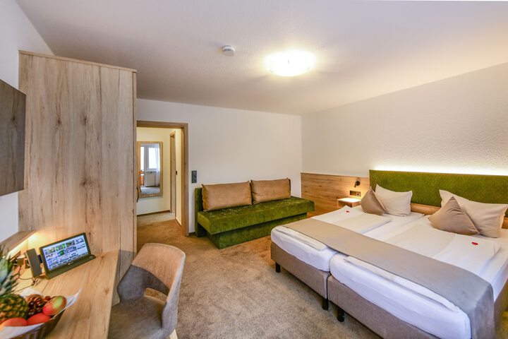 Room 8 of 41