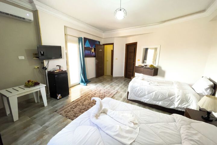 Room 4 of 21