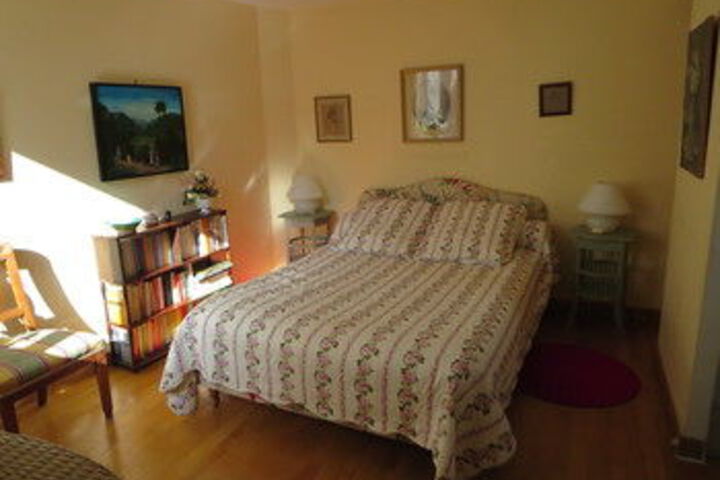 Room 5 of 10
