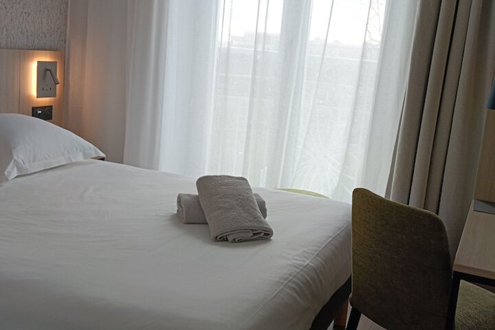 Room 6 of 21