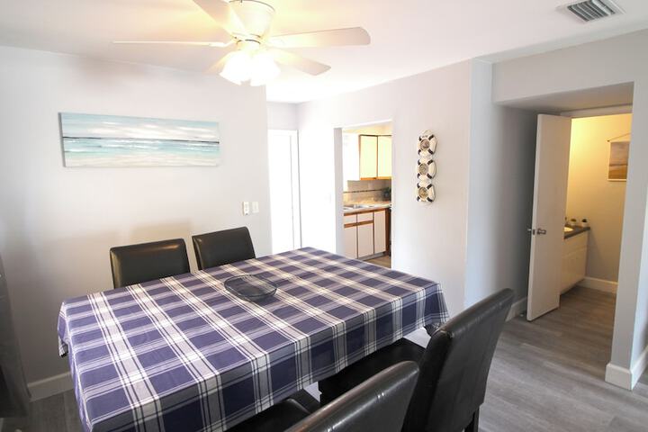 Room 8 of 15