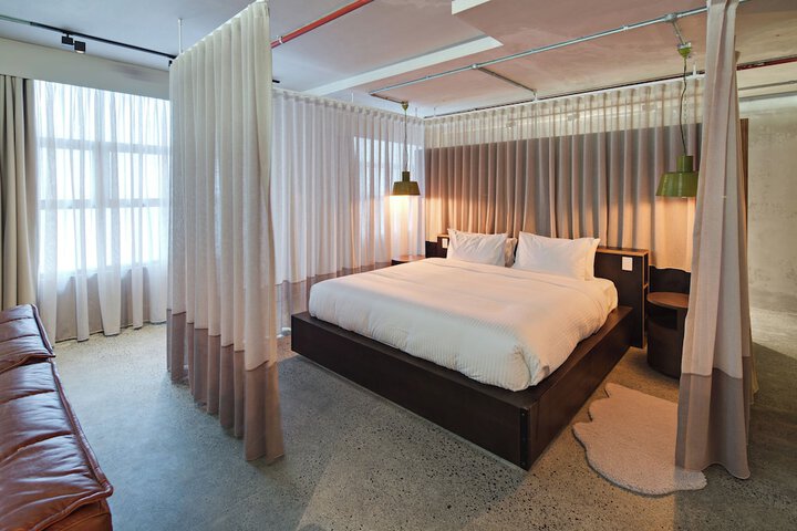 Room 75 of 308