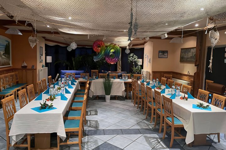 Dining 48 of 84