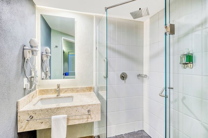 Clean Restrooms