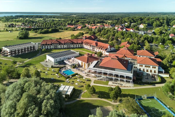 ROBINSON FLEESENSEE