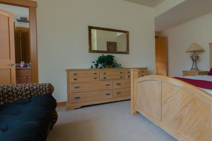 Room 19 of 337