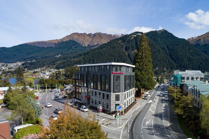 Hotel 62 of 63