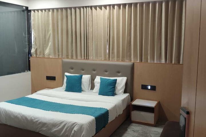 Room 17 of 26