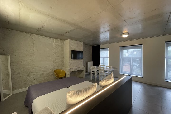 Room 19 of 113
