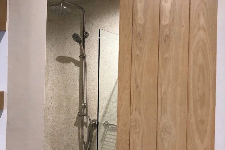 Room 15 of 250