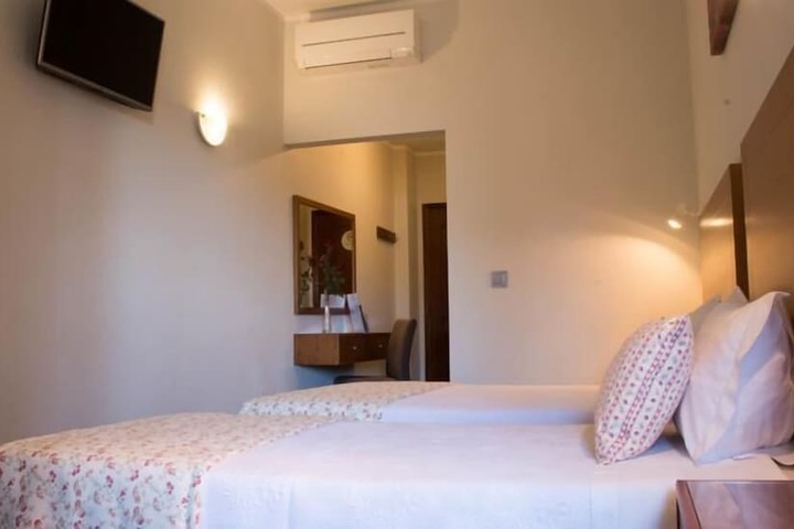 Room 20 of 63