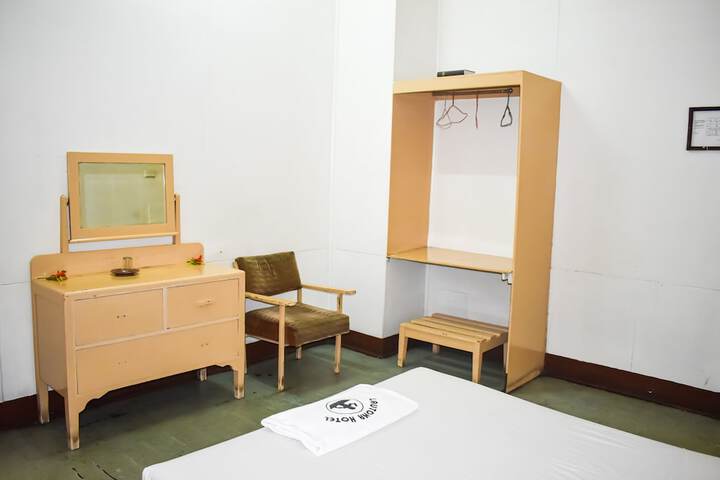 Room 10 of 69