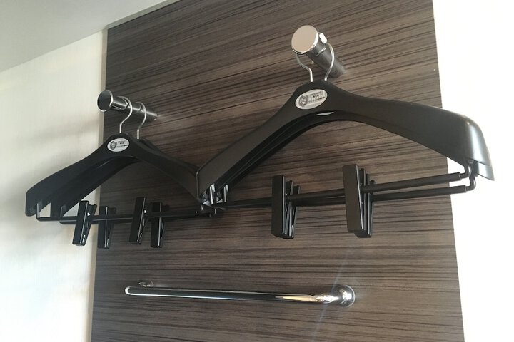 Room 12 of 40