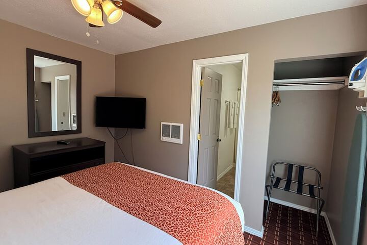 Room 67 of 132