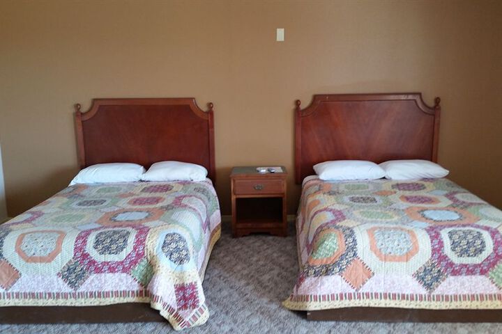 Room 4 of 47
