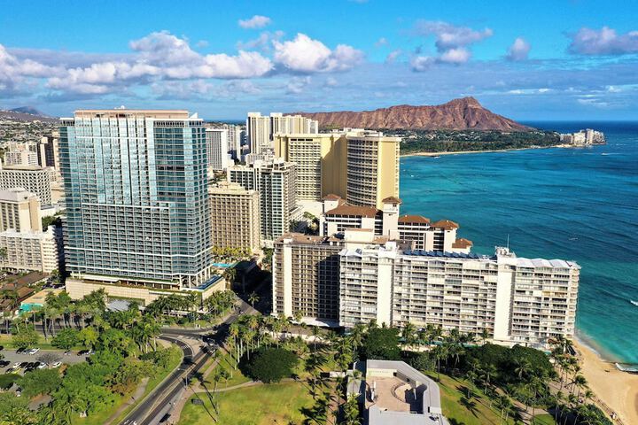 Ka Laʻi Waikiki Beach, LXR Hotels & Resorts
