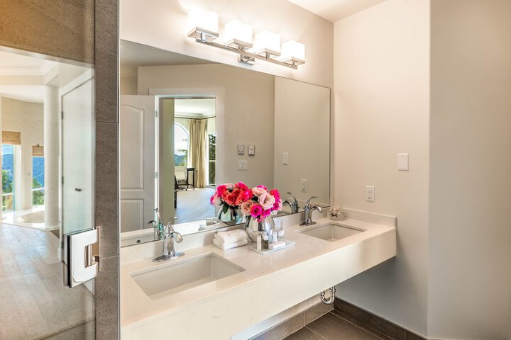 Clean Restrooms