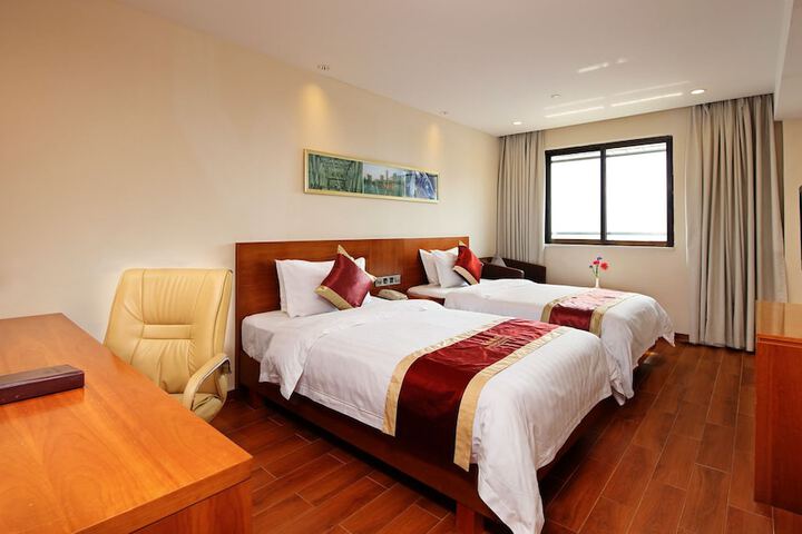 Room 20 of 48