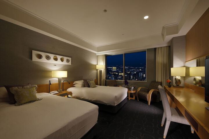 Room 19 of 165