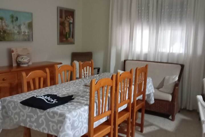 Room 17 of 28
