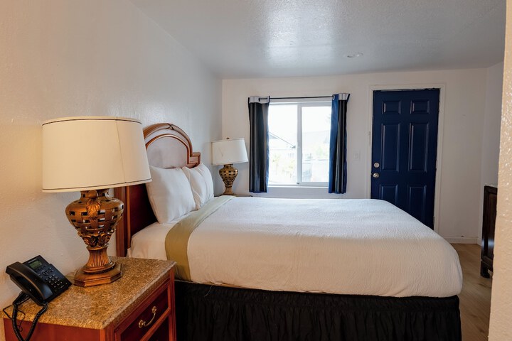 Room 3 of 21
