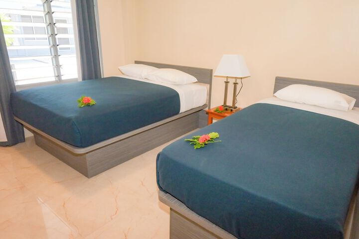 Room 3 of 32