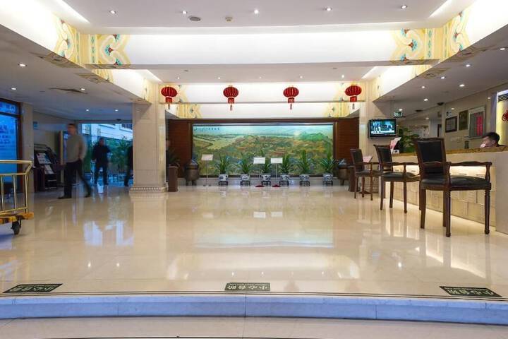 Lobby Photos