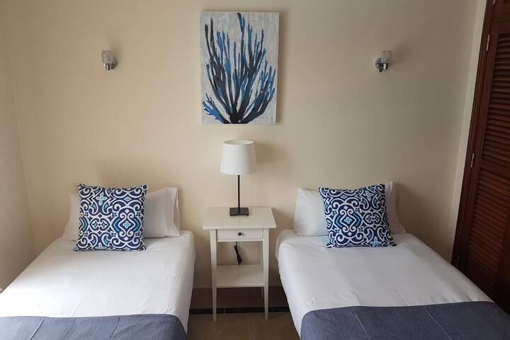 Room 16 of 43