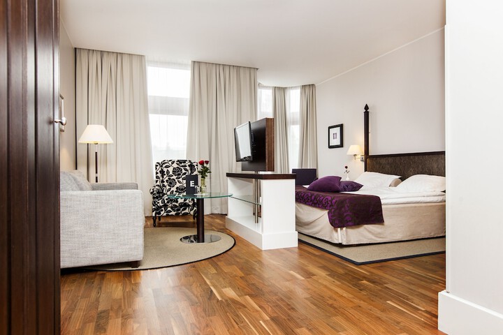 Room 34 of 70