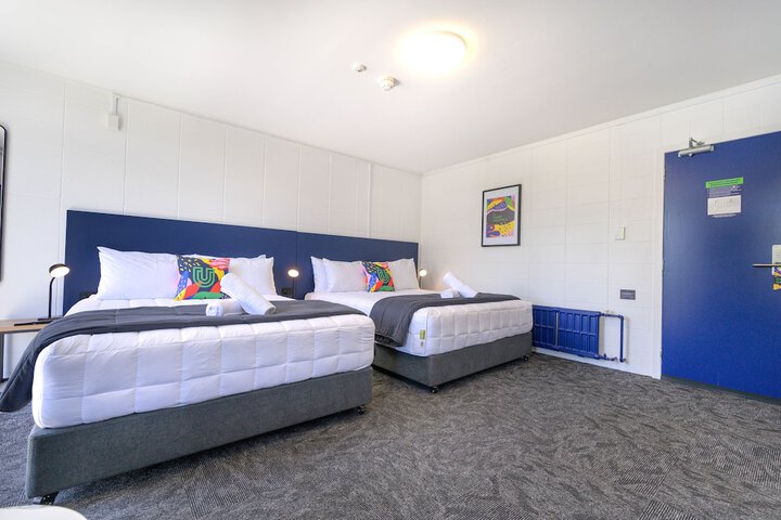 Room 82 of 165