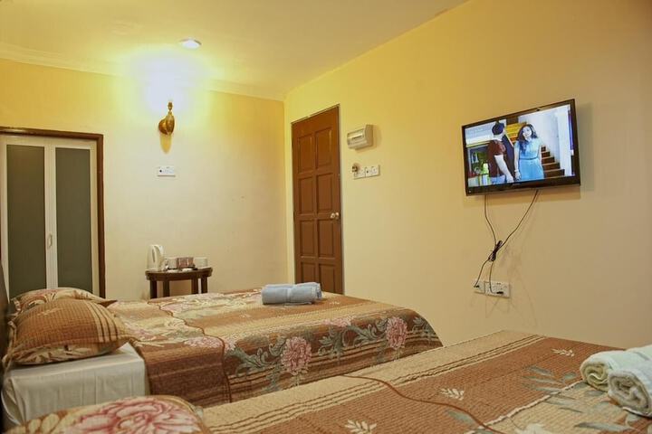 Room 9 of 52