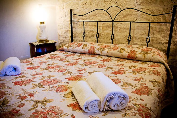 Room 4 of 97