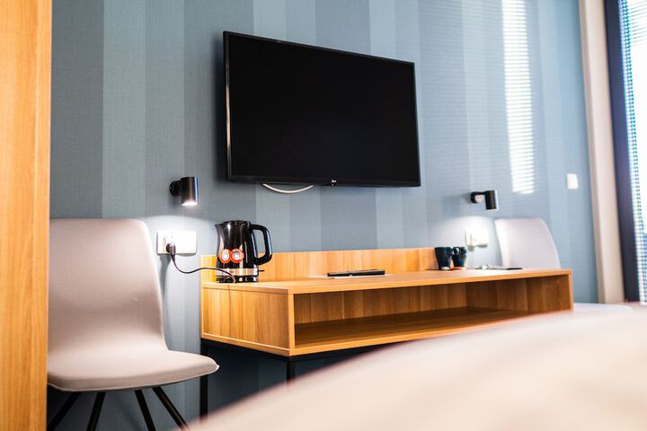 Room 5 of 43