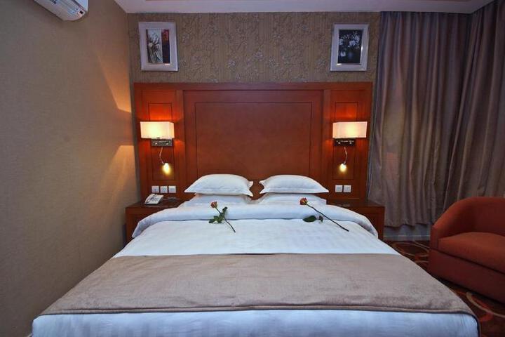 Room 8 of 8