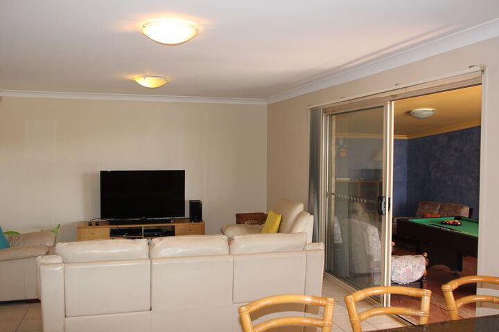 Room 5 of 11