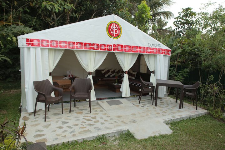 Hotel Exterior 96 of 97